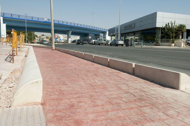 Nueva acera frente a los concesionarios de coches de la avenida Juan Carlos I - 5, Foto 5