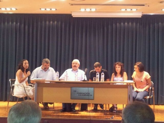 El PSOE organiza una charla-coloquio para informar sobre los recortes en educación - 1, Foto 1