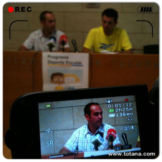 El programa Deporte Escolar se oferta para el curso 2012/13 en los centros de enseñanza en un total de once disciplinas deportivas, Foto 2
