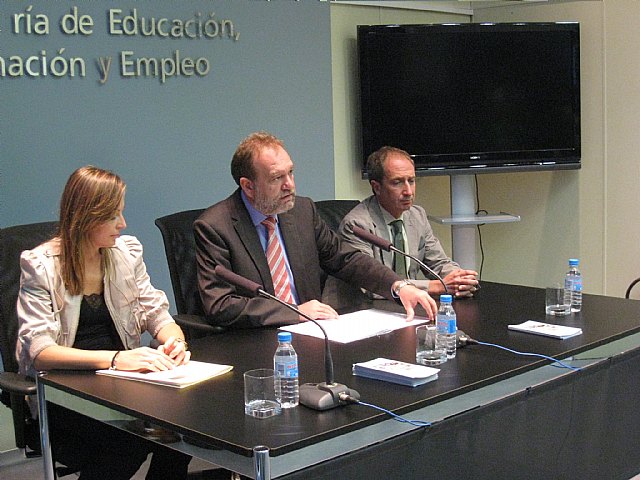 Educación lanza una nueva convocatoria para que 750 trabajadores sin titulación puedan convalidar su experiencia laboral - 1, Foto 1