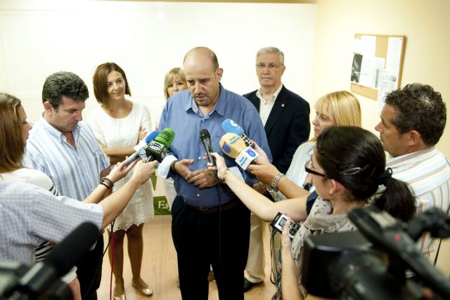 Los vecinos de Isla Plana entregan más de mil euros a la Asociación Española contra el Cáncer - 3, Foto 3