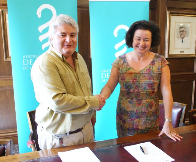 CONSUMUR y el Colegio de Médicos de la Región de Murcia firman un convenio para promover programas de interés social en consumo y salud - 1, Foto 1