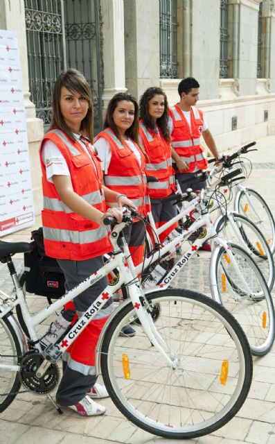 Voluntarios de Cruz Roja atenderán en bici primeros auxilios en el casco de la ciudad - 2, Foto 2