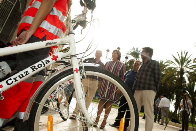 Voluntarios de Cruz Roja atenderán en bici primeros auxilios en el casco de la ciudad - 3, Foto 3