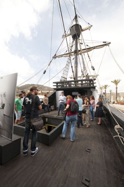 Una réplica de la Nao Victoria transporta al cartagenero al siglo XVI - 1, Foto 1