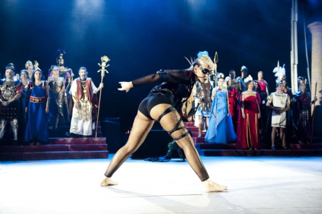 Los chistes sobre las fiestas y la historia de la ciudad copan el pregón de Juan Muñoz - 1, Foto 1