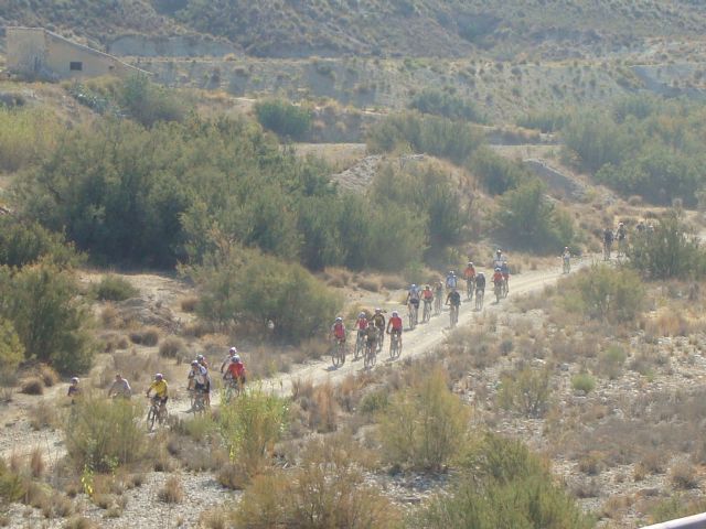 134 ciclistas pedalean hasta el Pantano de Puentes con los Juegos del Guadalentín - 2, Foto 2