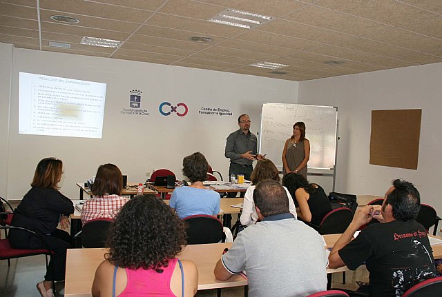 25 personas asisten a un curso sobre autoempleo y nuevas tendencias empresariales - 1, Foto 1