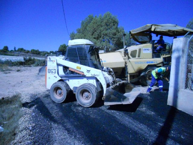 Acometen obras de acondicionamiento y asfaltado en el camino de la Verja, que se encuentra en la diputación de Mortí - 2, Foto 2