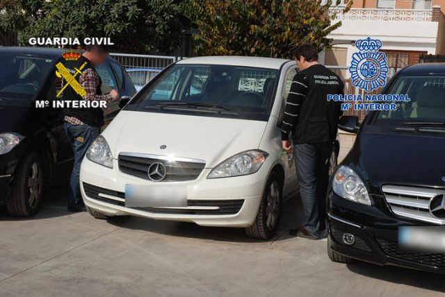 Desarticulado un grupo organizado dedicado al tráfico de drogas y a la sustracción de vehículos - 3, Foto 3