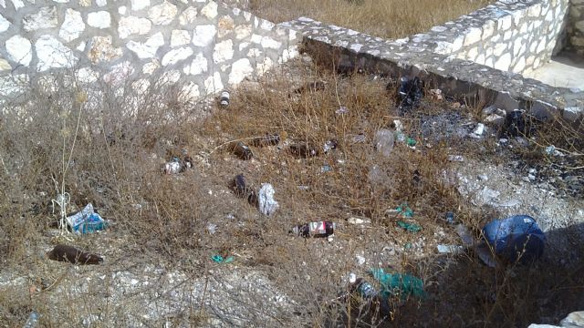 El Casco Antiguo, La Molineta, el Cerro de Santa Bárbara y el Cerro del Castillo necesitan un plan especial de limpieza - 3, Foto 3