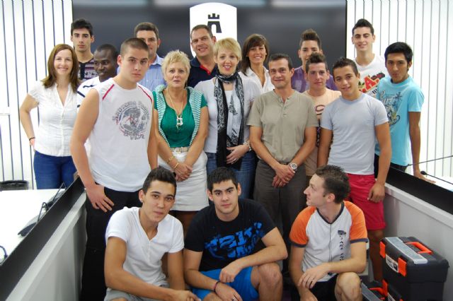 Los alumnos del Programa de Cualificación Profesional Inicial torreño, diplomados - 1, Foto 1