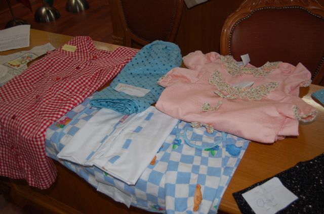 Reciben sus diplomas once vecinas de Alguazas participantes en un taller formativo de costura - 1, Foto 1