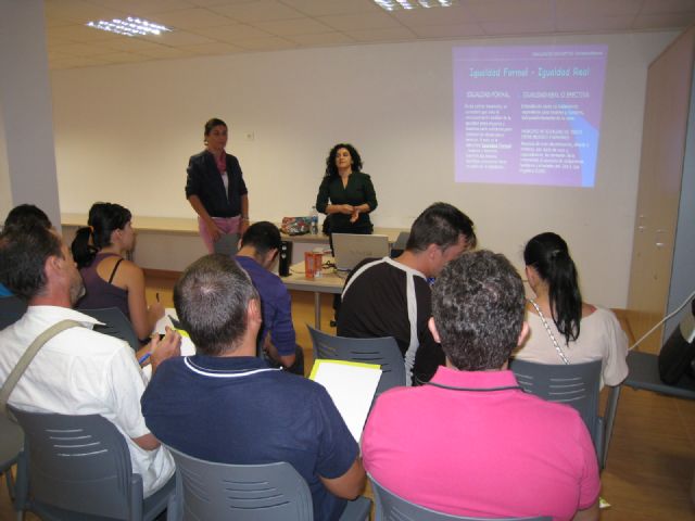 Durante septiembre el colectivo El Candil ha formado a 12 personas, Foto 3