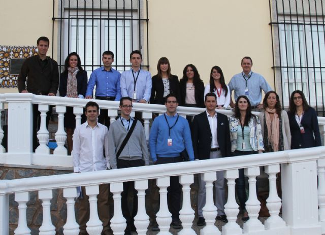 Alumnos procedentes de diferentes universidades clausuran el programa de prácticas de SABIC - 1, Foto 1