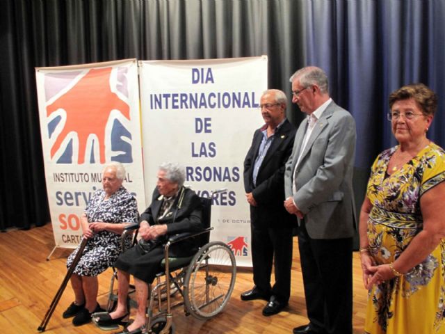 Los mayores celebraron su Día con un homenaje a los centenarios - 2, Foto 2