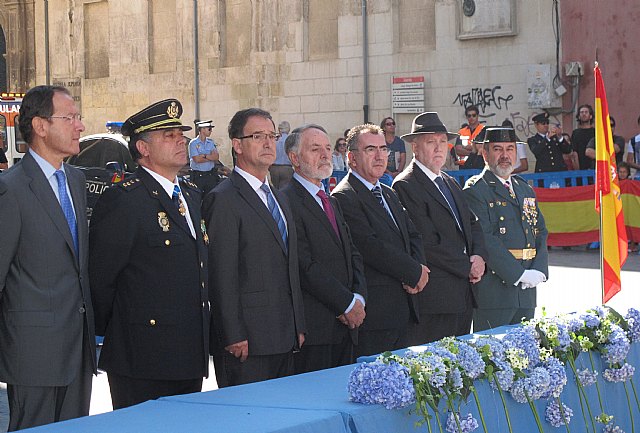Campos destaca la unidad y coordinación de los efectivos implicados en la seguridad como clave para defender los valores constitucionales - 1, Foto 1