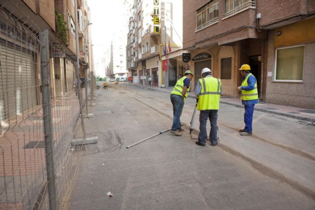 La renovación del alcantarillado motiva el corte de la calle Carlos III durante un mes - 2, Foto 2
