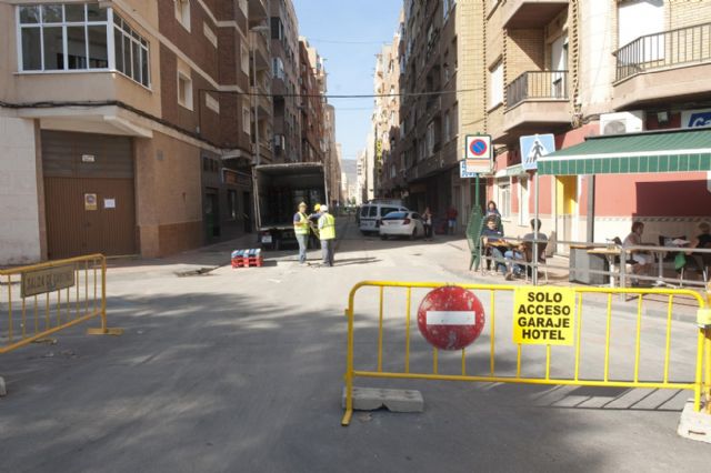La renovación del alcantarillado motiva el corte de la calle Carlos III durante un mes - 4, Foto 4