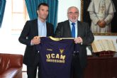 El nuevo técnico del Universidad Católica de Murcia C.F., Manolo Sánchez, ha dirigido hoy su primer entrenamiento
