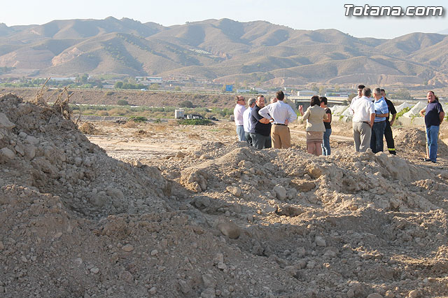 La CHS estudia los daños producidos en el trmino municipal de Totana por el temporal del lluvias torrenciales - 1