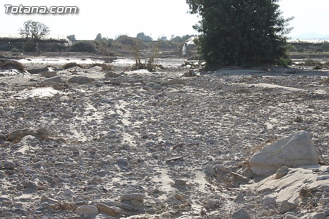 La CHS estudia los daños producidos en el trmino municipal de Totana por el temporal del lluvias torrenciales - 6