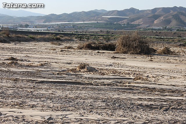 La CHS estudia los daños producidos en el trmino municipal de Totana por el temporal del lluvias torrenciales - 8