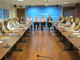 Concejales del PP debaten sobre la nueva Ley de Turismo y las reformas en el sector