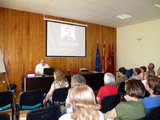 40 mayores participarán en el Curso Descubre Tu Ciudad y sus Costumbres - 1, Foto 1