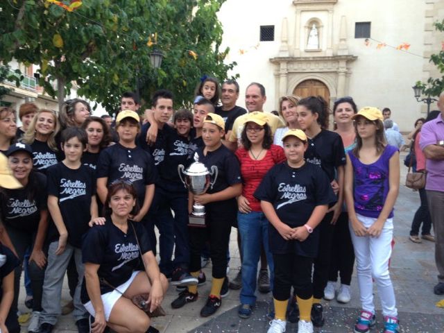 La niña alguaceña Elena López Gambín, integrante del equipo murciano ganador del Campeonato de España de Sófbol Infantil - 1, Foto 1