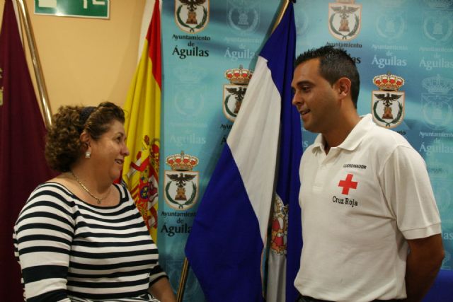 Cruz Roja y Servicios Sociales del Ayuntamiento presentan en Águilas la Campaña Ahora + que nunca - 1, Foto 1