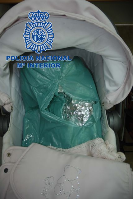 La Policía Nacional detiene a cuatro mujeres por realizar hurtos en establecimientos del centro de la ciudad de Murcia - 1, Foto 1