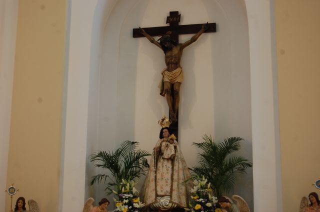 Alguazas festeja a su Patrona la Virgen del Rosario con una ofrenda de los niños nacidos este año en la localidad - 2, Foto 2