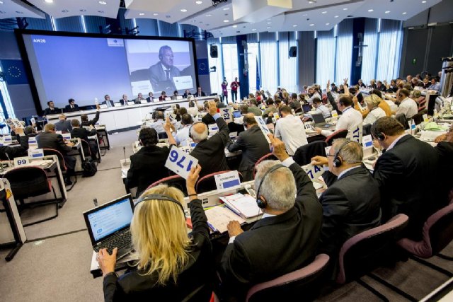 Valcárcel: las regiones europeas deben presionar a los Estados miembros para aprobar cuanto antes un presupuesto para crecer - 2, Foto 2