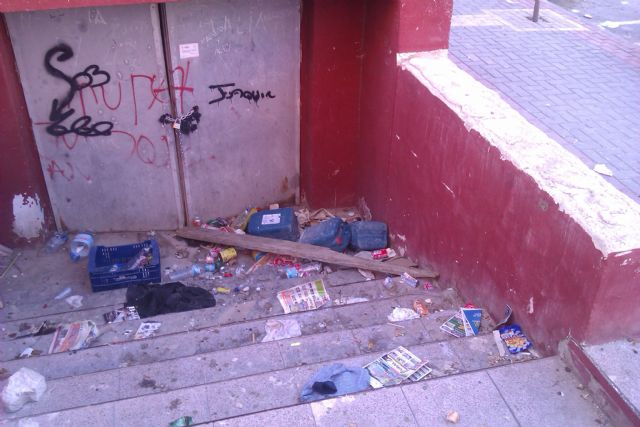 Unidad por Alguazas denuncia un lamentable estado de suciedad en las calles - 3, Foto 3