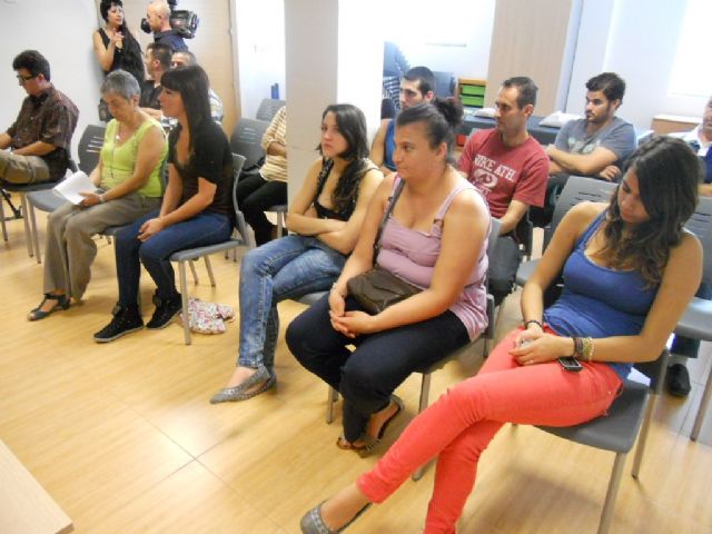 Cerca de 40 personas en riesgo de exclusión participan en talleres para fomentar su inserción sociolaboral a través del proyecto, Foto 2