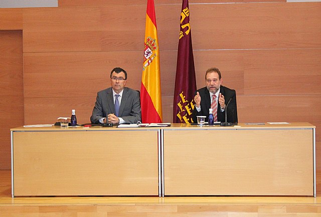 Acuerdo de la mesa general de negociación sobre derechos sindicales del personal al servicio de la Administración regional - 1, Foto 1