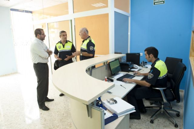 El Ayuntamiento abre el cuartel de la Policía Local en el Lago - 2, Foto 2