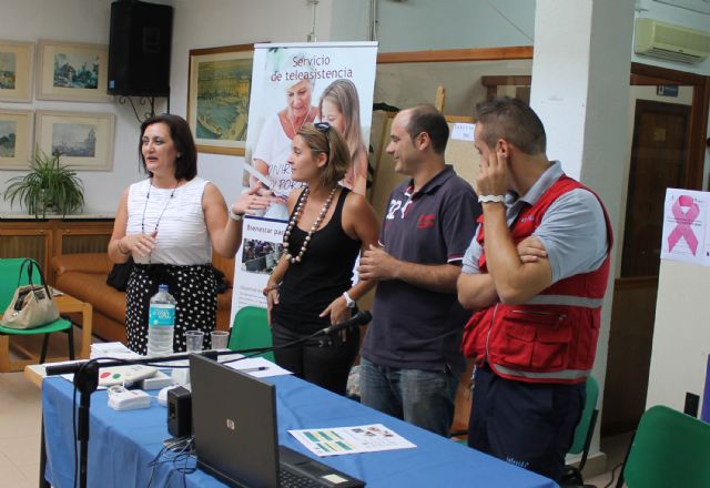 El Hogar de los Mayores torreño acoge un taller de prevención de riesgos en el hogar - 1, Foto 1
