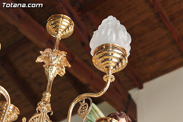 La Hermandad de Nuestra Señora de los Dolores organiz una jornada de puertas abiertas para ver su nuevo trono - 11