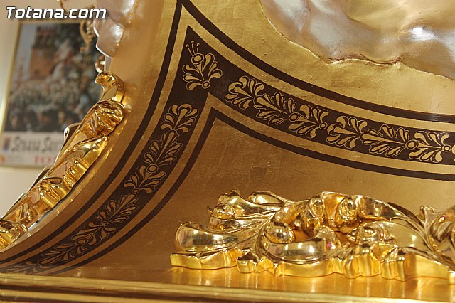 La Hermandad de Nuestra Señora de los Dolores organiz una jornada de puertas abiertas para ver su nuevo trono - 26