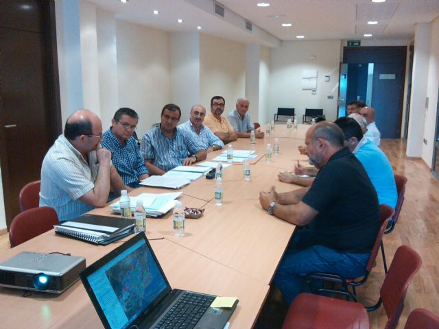 La junta directiva de Asociaciones de Propietarios en Espacios Naturales de Murcia celebró una reunión en la sede de CEBAG, Foto 1
