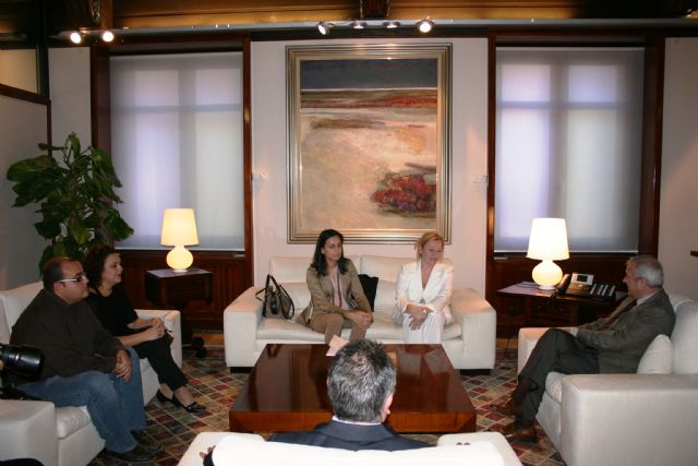 El presidente de la Comunidad recibe a los miembros de la asociación ´Bebes Robados Región de Murcia´ - 2, Foto 2