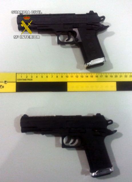 La Guardia Civil sorprende in fraganti a cuatro personas por la sustracción de cable de cobre - 3, Foto 3