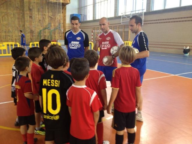 La plantilla realiza un Clinic en Cieza mañana con más de 300 escolares, organizado por AFEMCE - 1, Foto 1