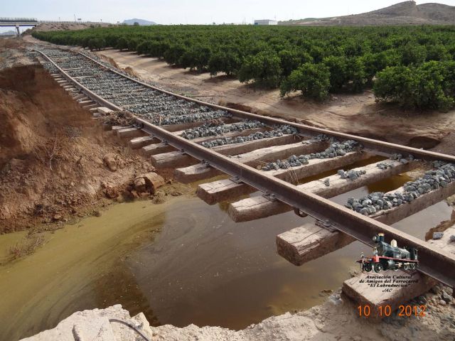 El Ayuntamiento de Águilas llevará a Pleno una moción que pide el arreglo del tramo de vía dañado por las pasadas lluvias torrenciales - 2, Foto 2