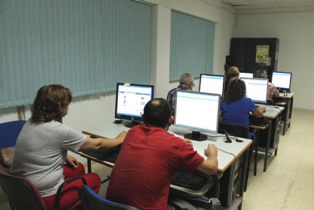 Los torreños se forman gratuitamente para buscar información en la red - 4, Foto 4