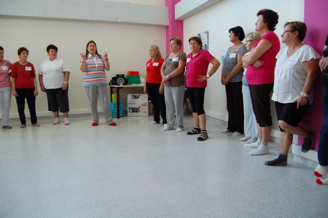 Risoterapia de la mano de la asociación femenina Isabel González torreña - 3, Foto 3