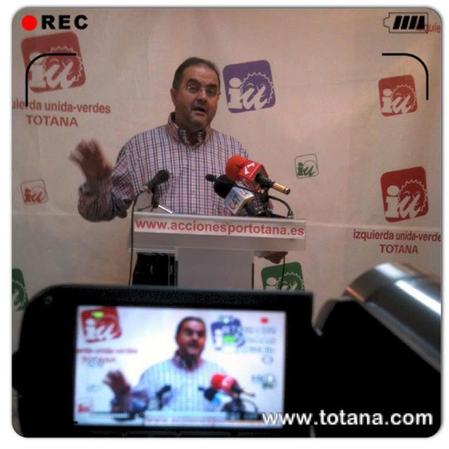 Cánovas: “El Equipo de Gobierno ha presentado un ERE contra los humildes, mientras mantiene sueldos de escándalo en el Ayuntamiento de Totana”, Foto 1