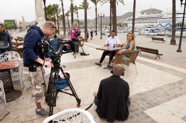 Un programa de televisión británica ayuda a una pareja de ingleses a encontrar casa en Cartagena - 1, Foto 1